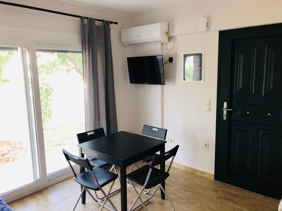 Ionian White Apartments Lefkáda エクステリア 写真